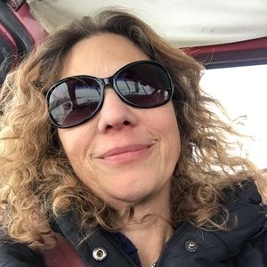 Meet your Posher, Lisa